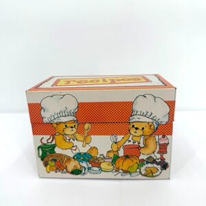 Vintage 1979 Enesco Lucy & Me Recipe Box Bears w Recipes Cards Kitchen